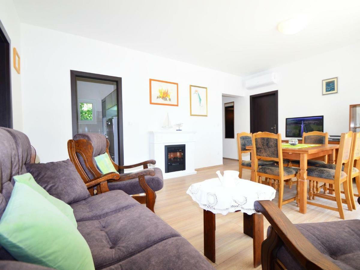 Apartment Amiela By Interhome Trogir Kültér fotó